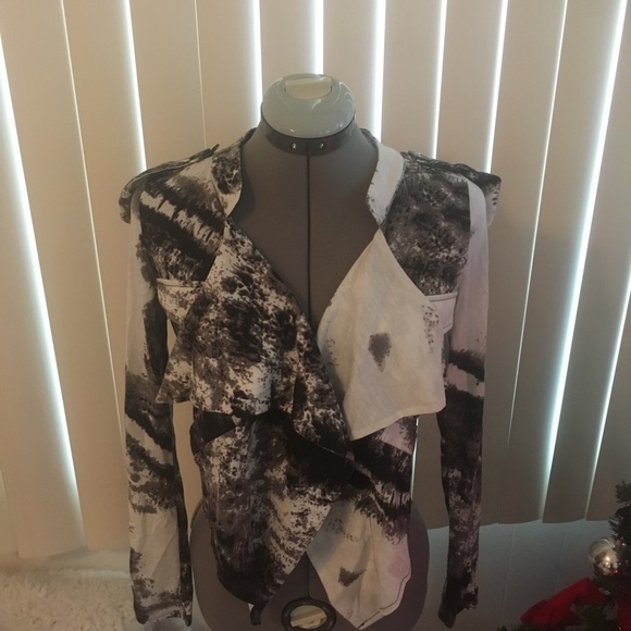 NWT Vera Moda classic high low cardigan - Picture 2 of 8